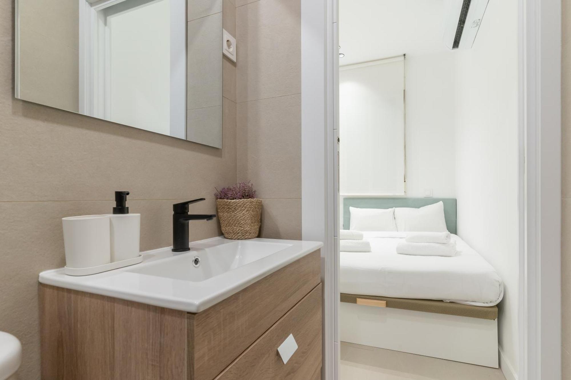 Modern And Cozy-1bedroom 1bathroom-azca Madrid