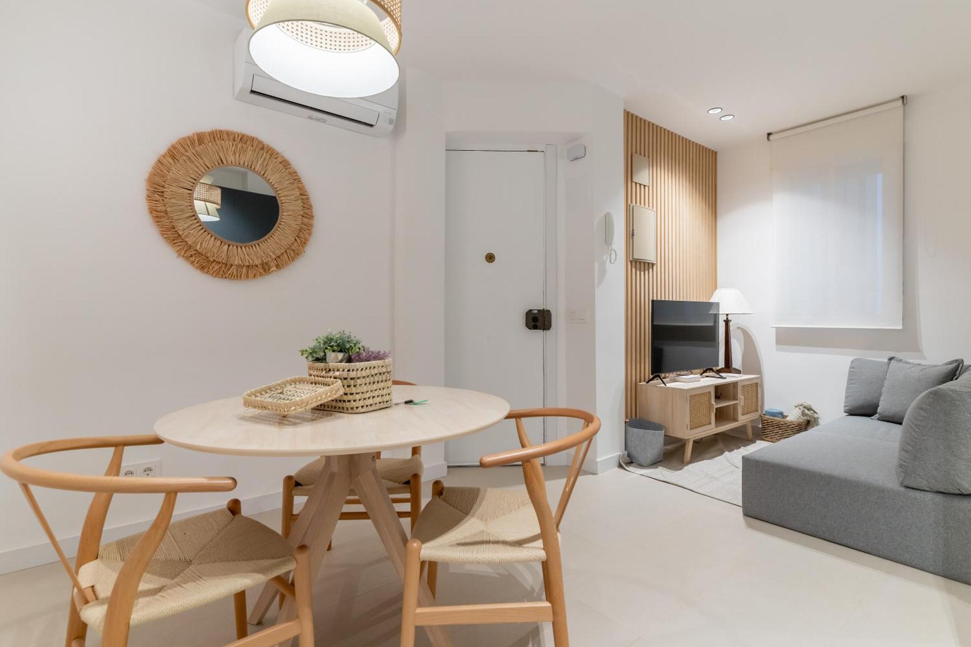 Apartment Modern And Cozy-1bedroom 1bathroom-azca Madrid