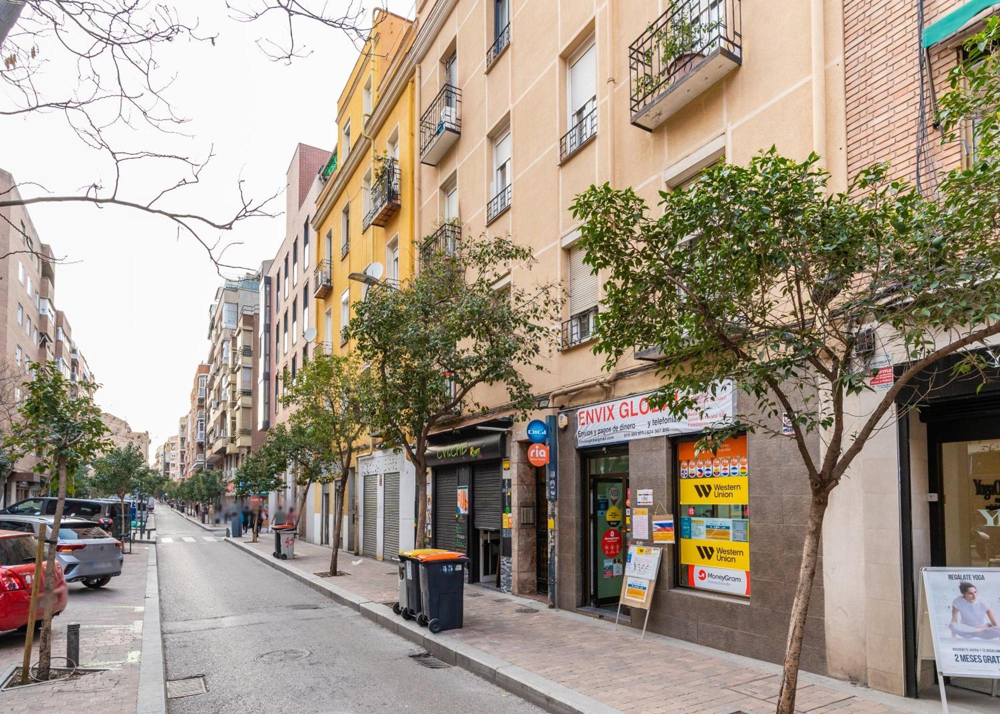 Modern And Cozy-1bedroom 1bathroom-azca Apartment