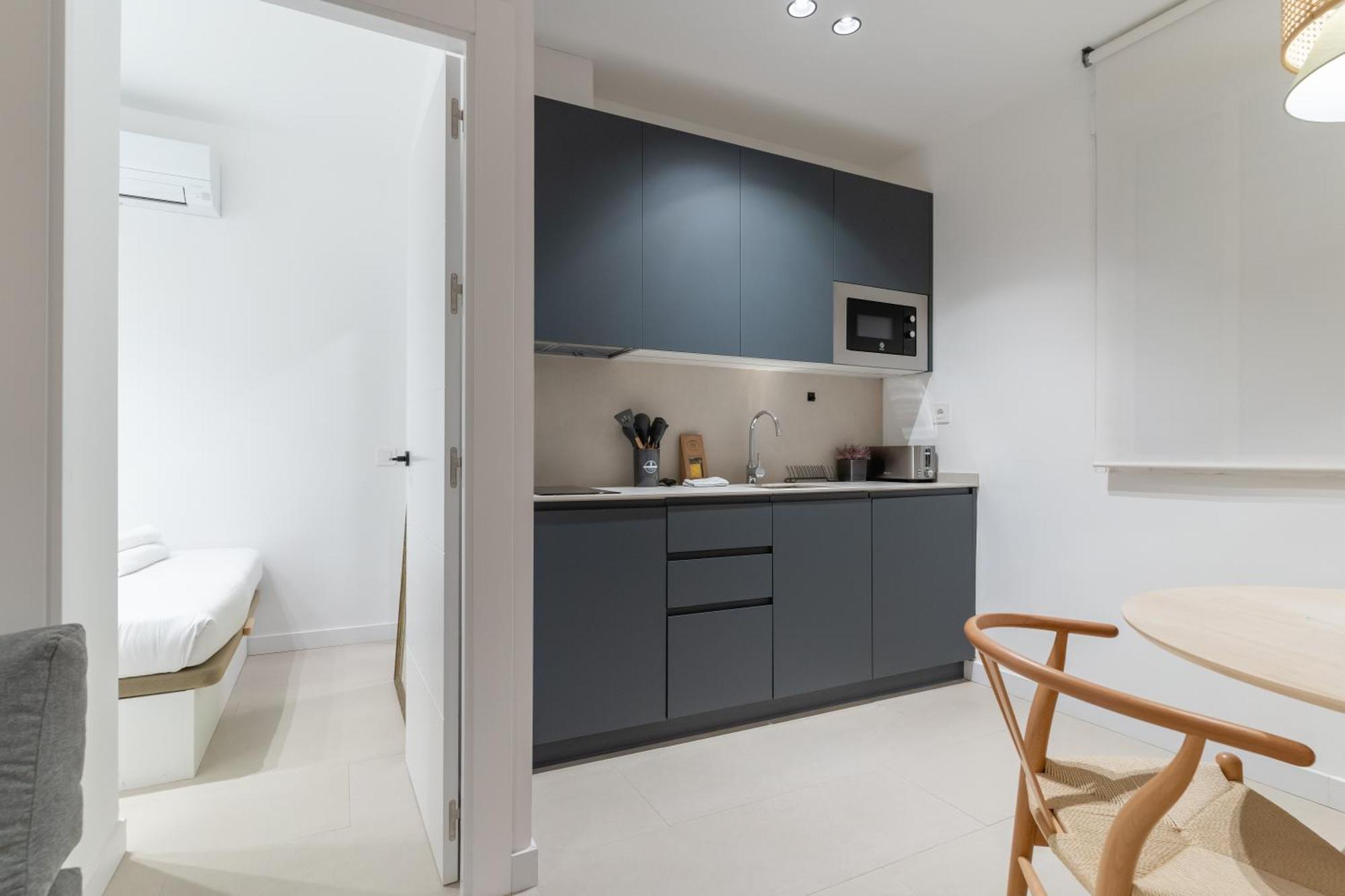 Modern And Cozy-1bedroom 1bathroom-azca Apartment Madrid